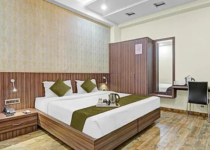 Fabhotel Sam Inn
